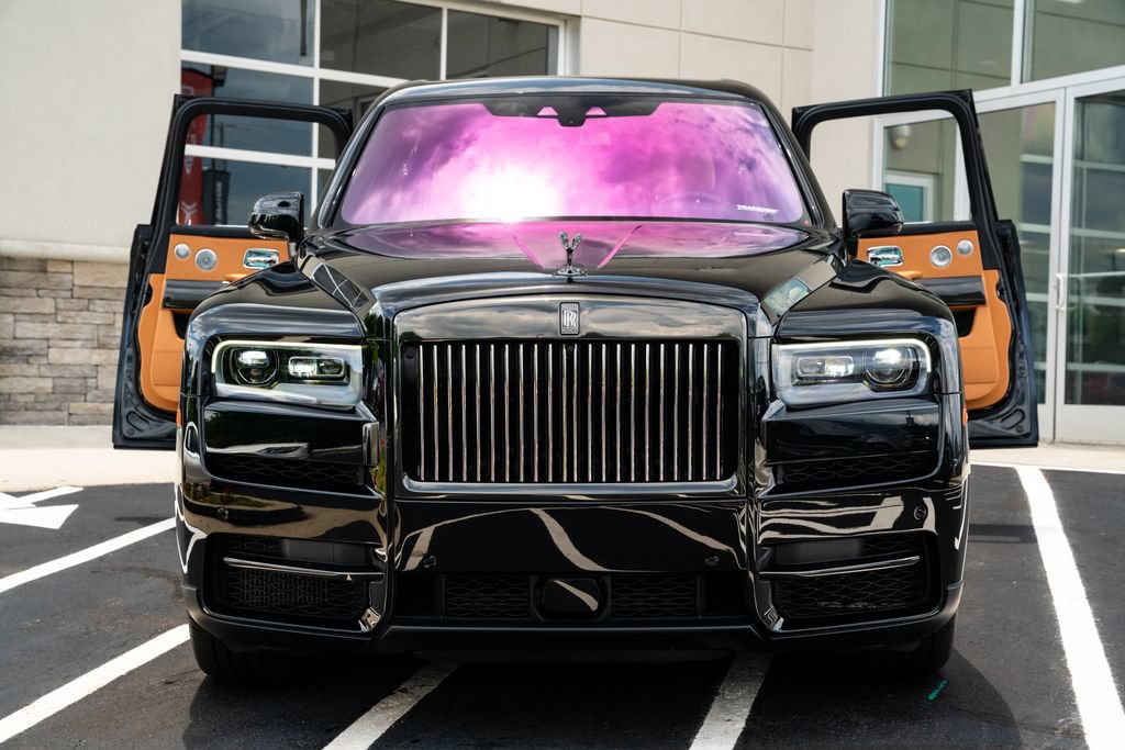 Used 2022 Rolls-Royce Cullinan Black Badge AWD/4WD image 4