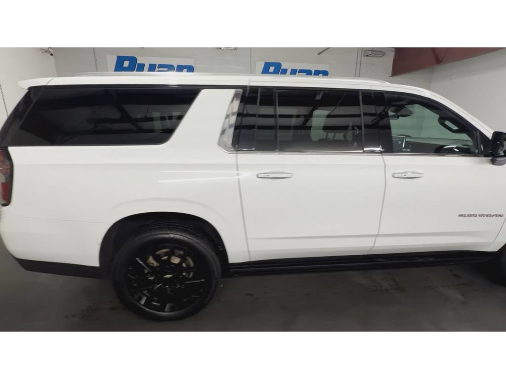 Certified 2023 Chevrolet Suburban Premier AWD/4WD image 9