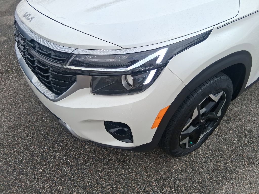 Used 2025 Kia Seltos S image 5