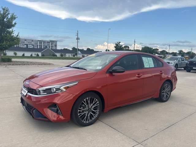 Used 2024 Kia Forte GT-Line FWD video 2