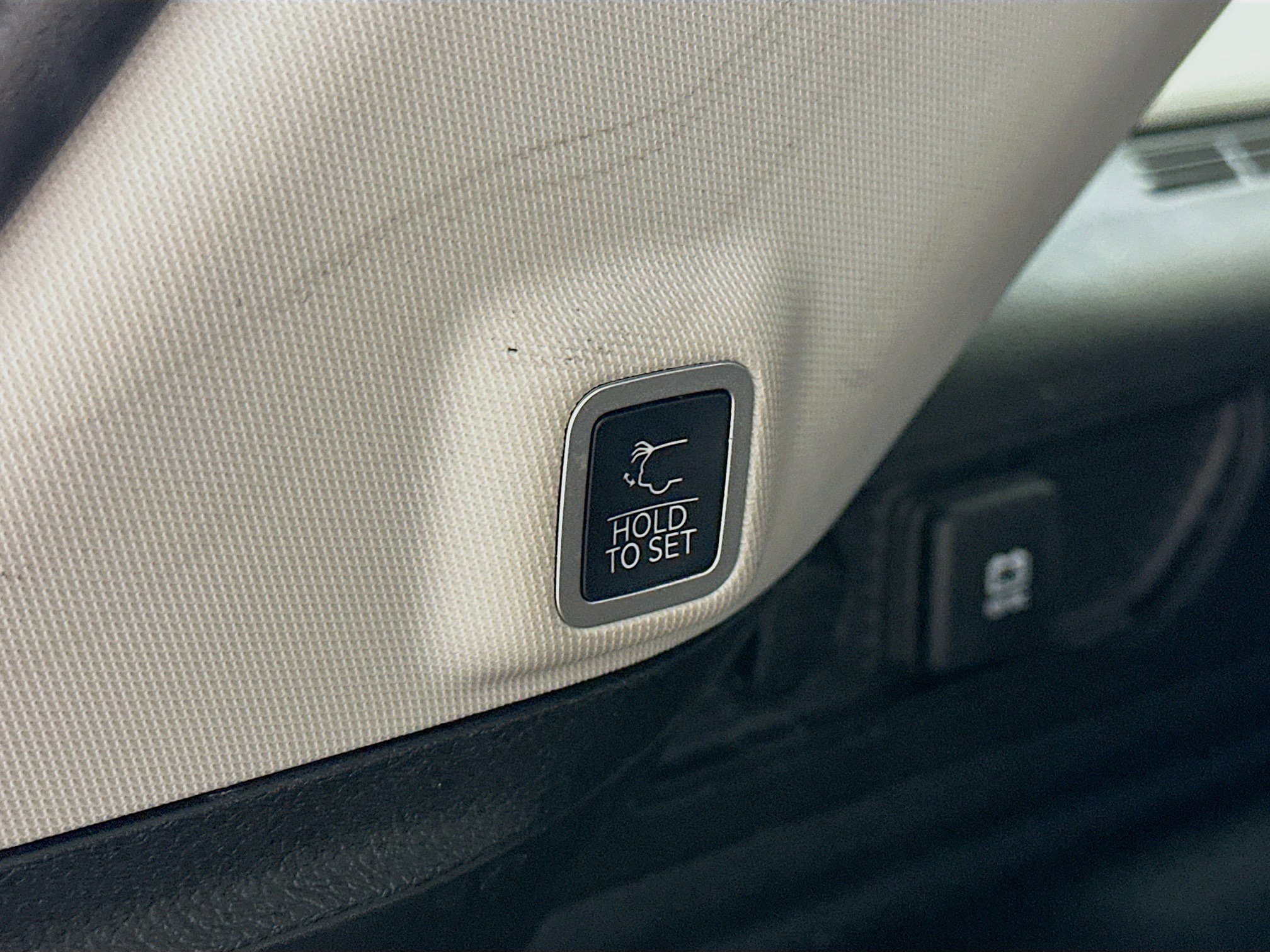 Used 2023 Jeep Grand Cherokee 4WD 4xe image 32