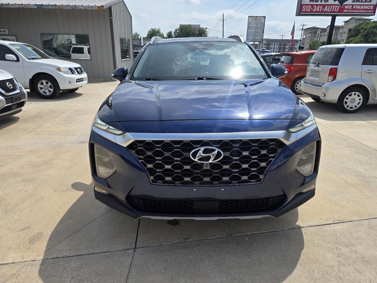Used 2019 Hyundai Santa Fe AWD w/ Cargo Package image 2