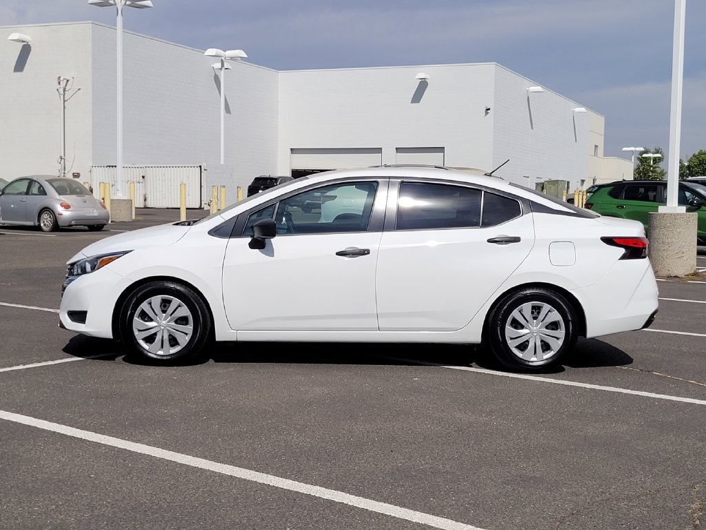 Used 2023 Nissan Versa S w/ Trunk Package FWD image 9