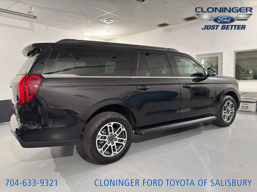 New 2026 Ford Expedition Max Active image 15