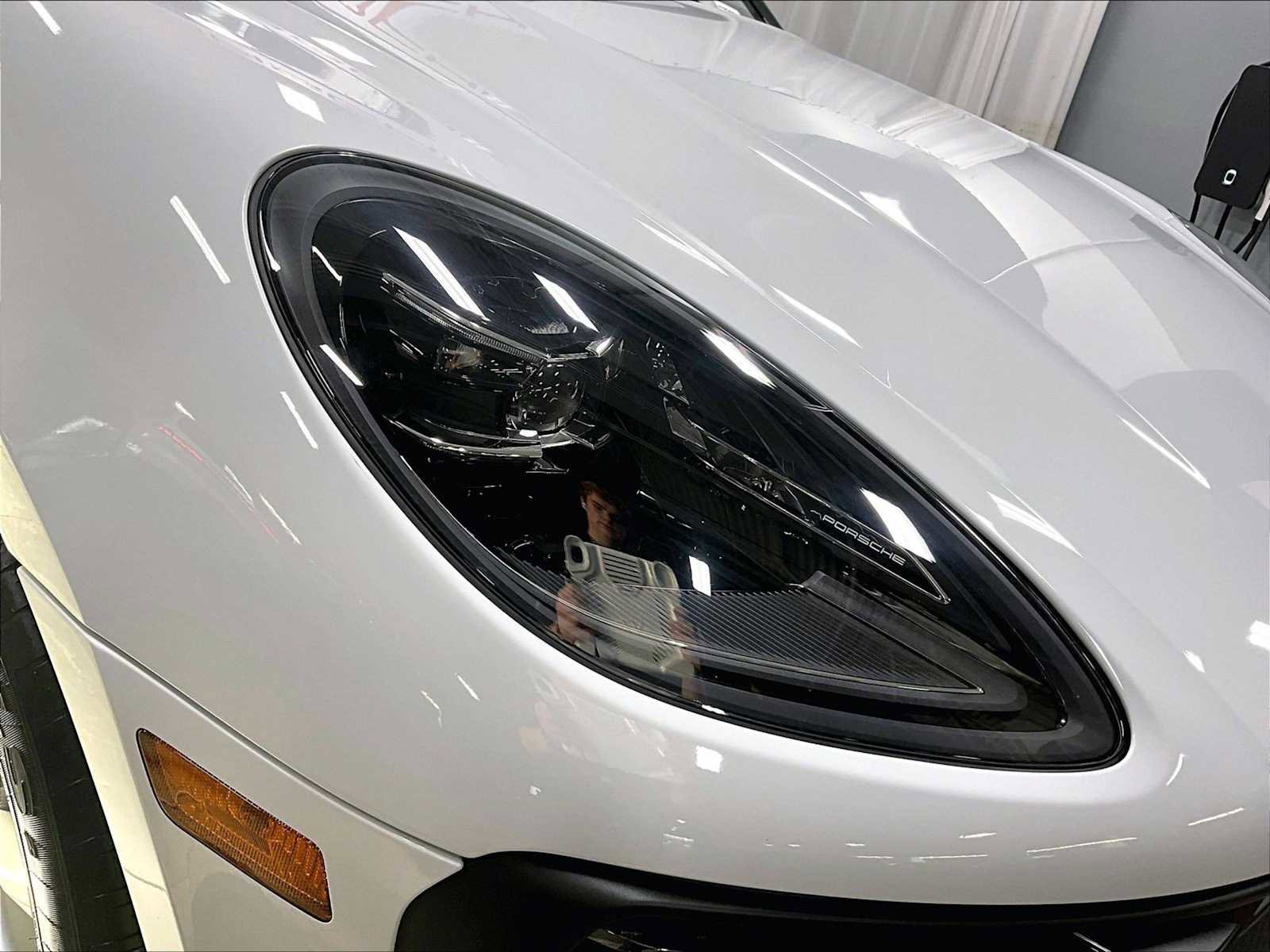 Used 2025 Porsche Macan image 14