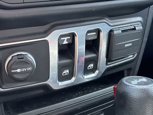 Used 2020 Jeep Wrangler Sport AWD/4WD image 34