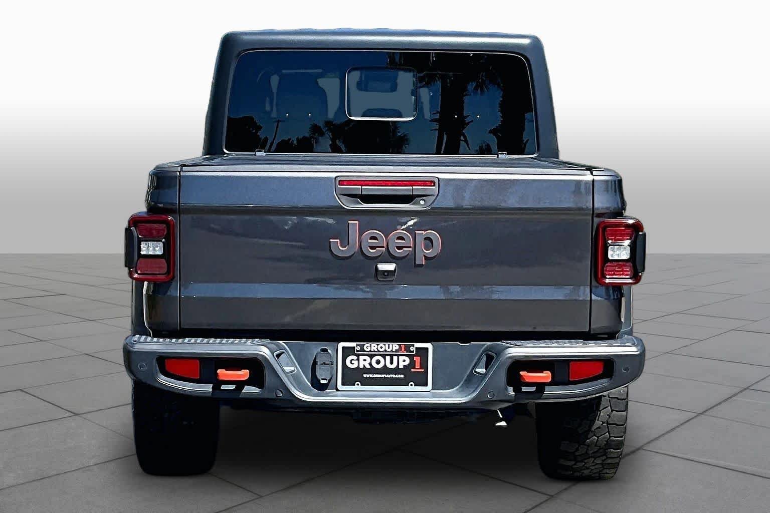 Used 2021 Jeep Gladiator Mojave AWD/4WD image 5