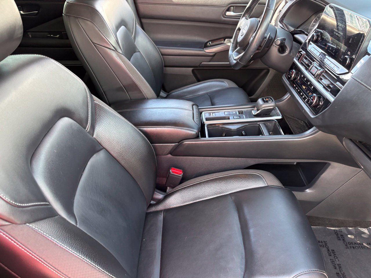 Certified 2022 Nissan Pathfinder SL w/ SL Premium Package FWD image 12