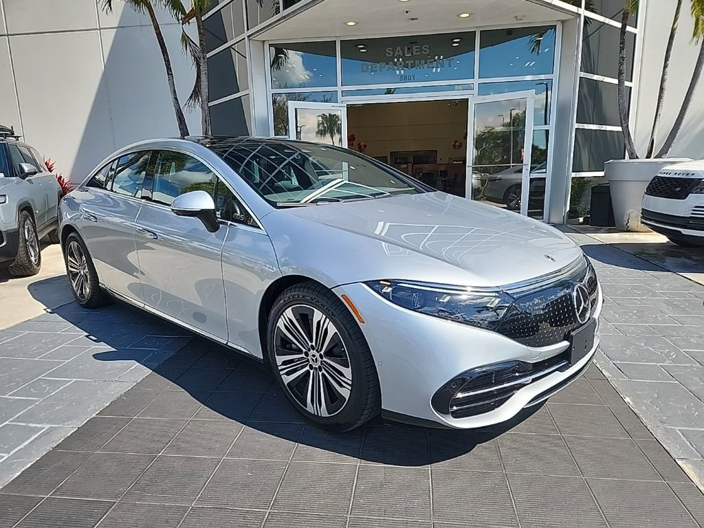 Used 2023 Mercedes-Benz EQS 450+ Sedan image 2