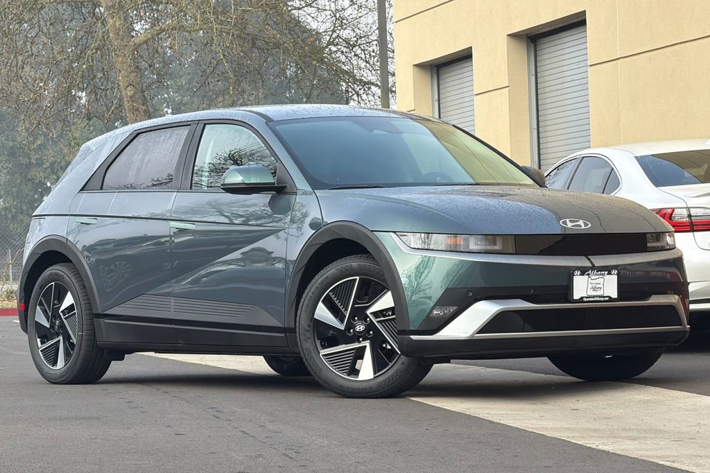 New 2026 Hyundai Ioniq 5 SE image 2