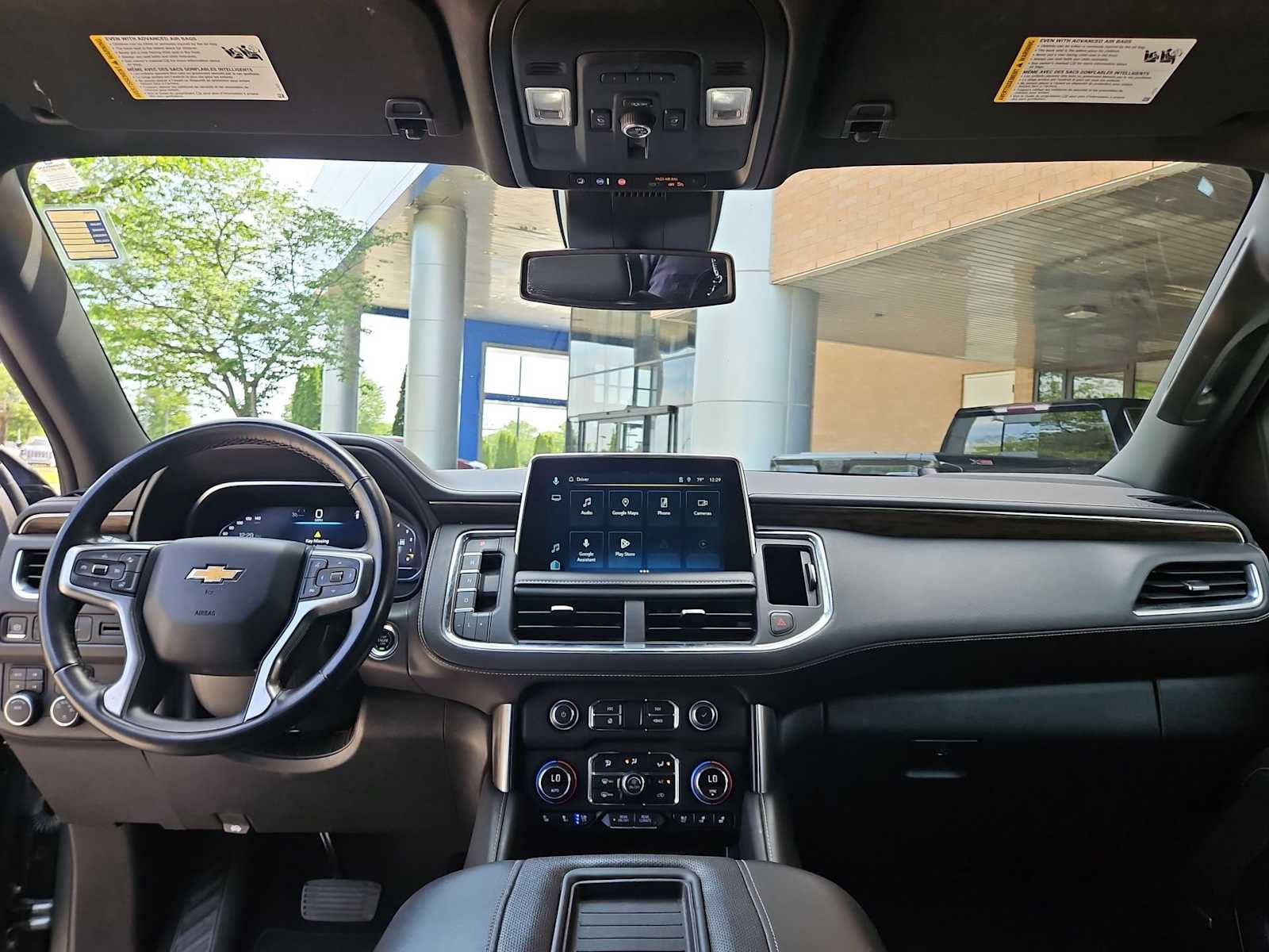 Used 2023 Chevrolet Suburban Premier AWD/4WD image 16
