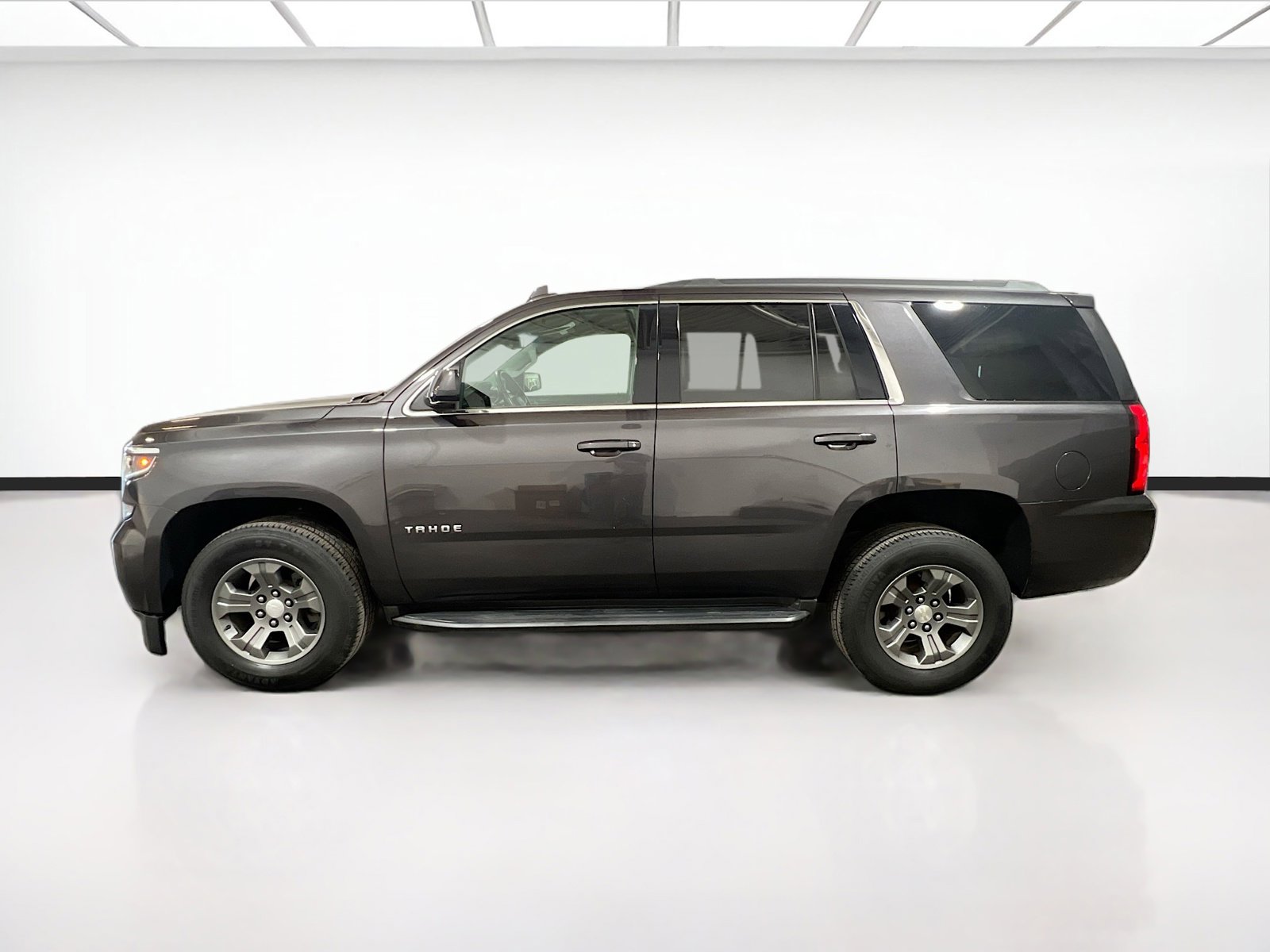 Used 2018 Chevrolet Tahoe LS image 22