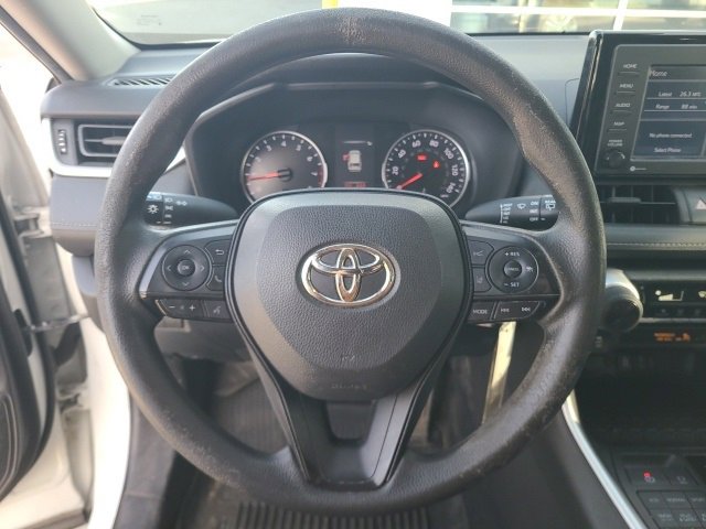 Used 2022 Toyota RAV4 LE image 19