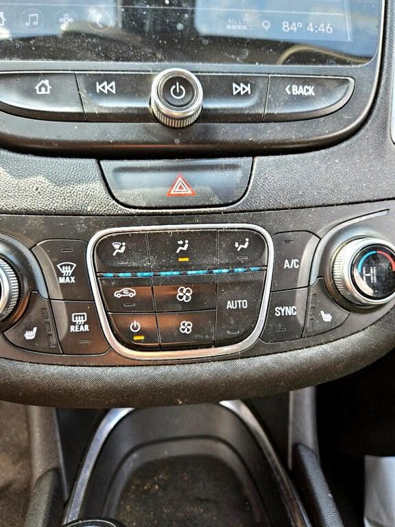 Used 2019 Chevrolet Malibu LT image 13