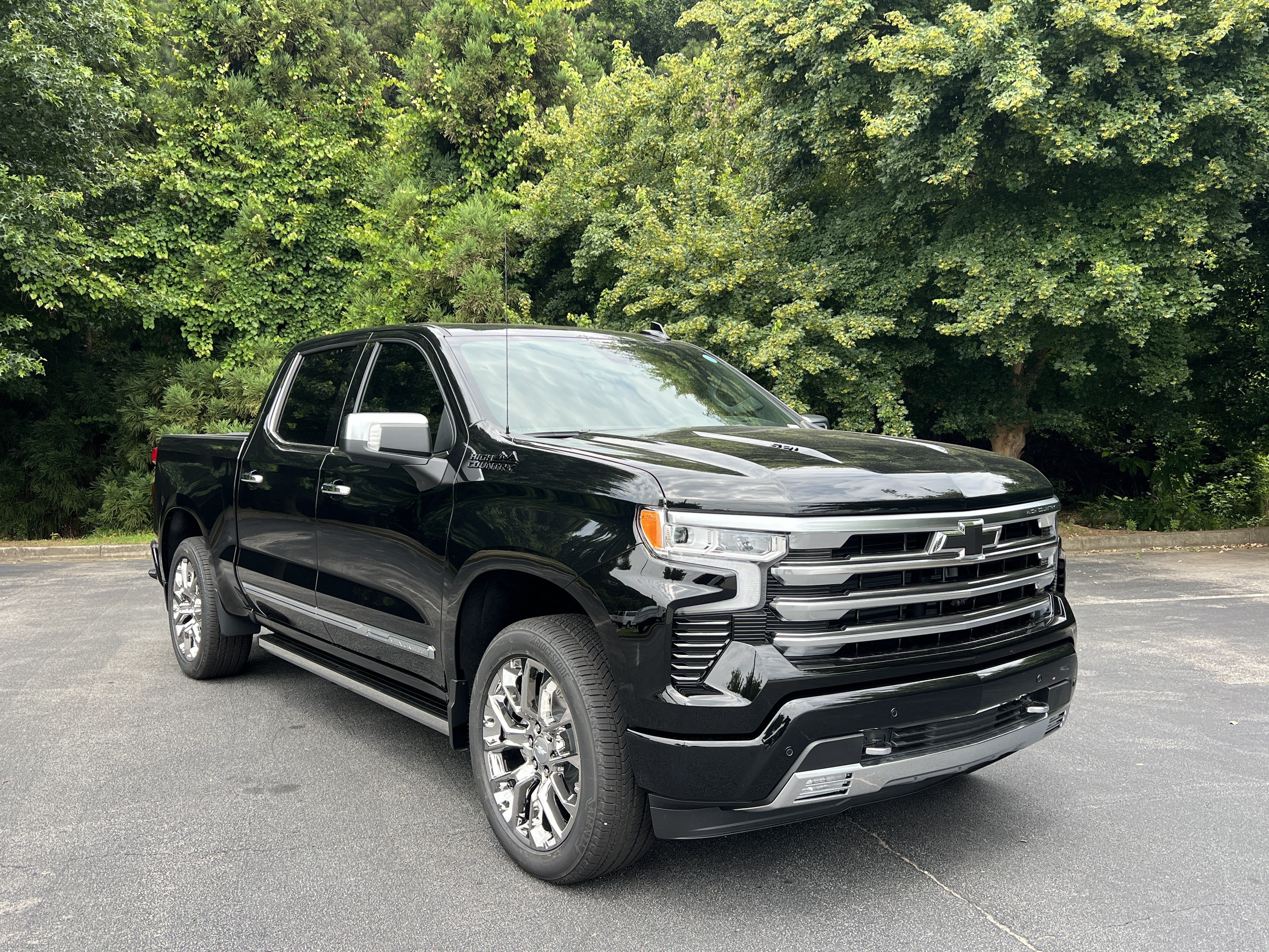 New 2026 Chevrolet Silverado 1500 High Country AWD/4WD image 2