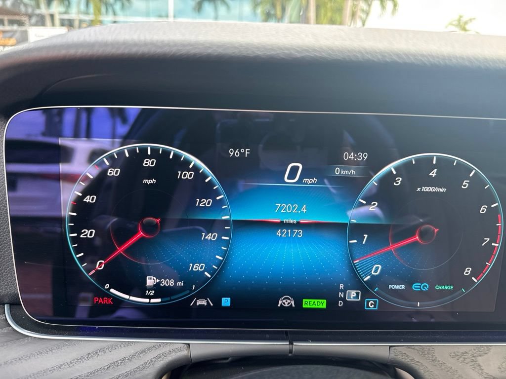 Used 2023 Mercedes-Benz E 450 4MATIC Sedan image 3