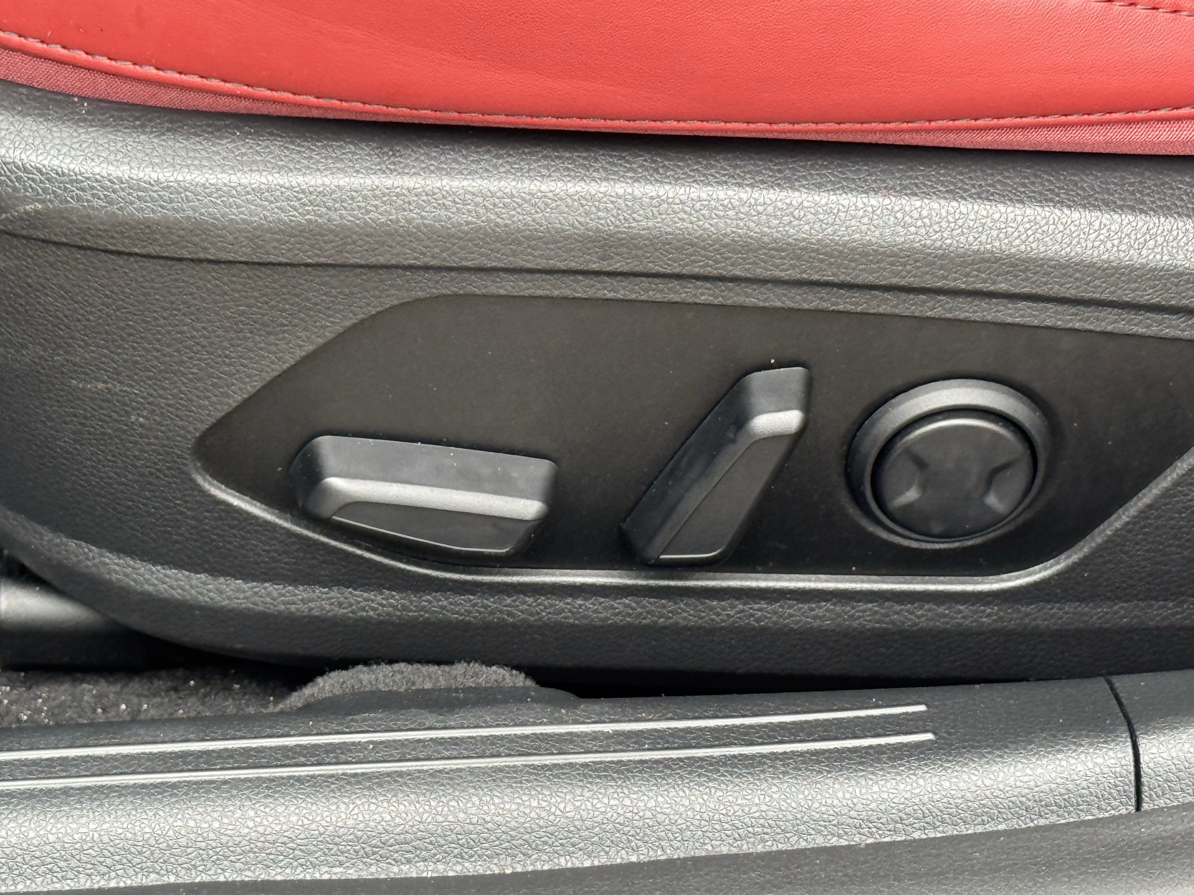 Used 2025 Kia K5 GT-Line w/ GT-Line Premium Package image 32