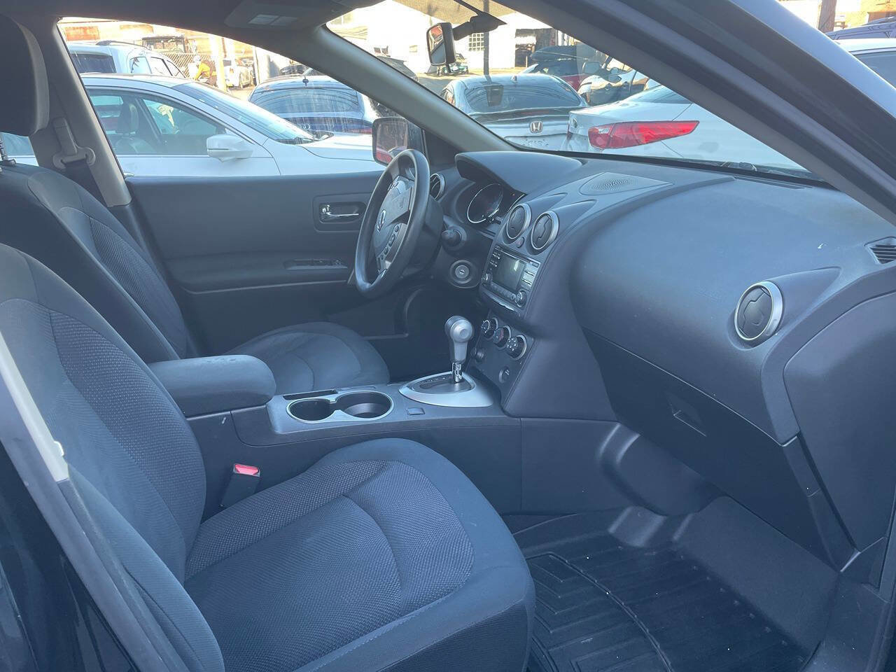 Used 2014 Nissan Rogue S w/ Convenience Package image 11