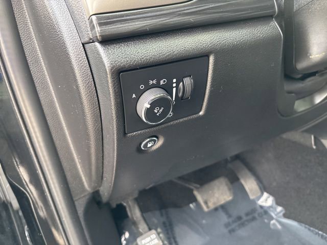 Used 2021 Jeep Grand Cherokee Laredo X image 15