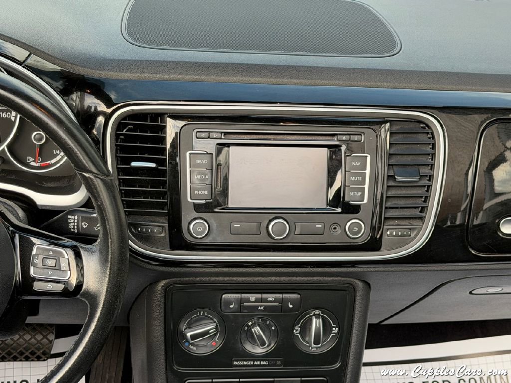 Used 2013 Volkswagen Beetle 2.5 image 25