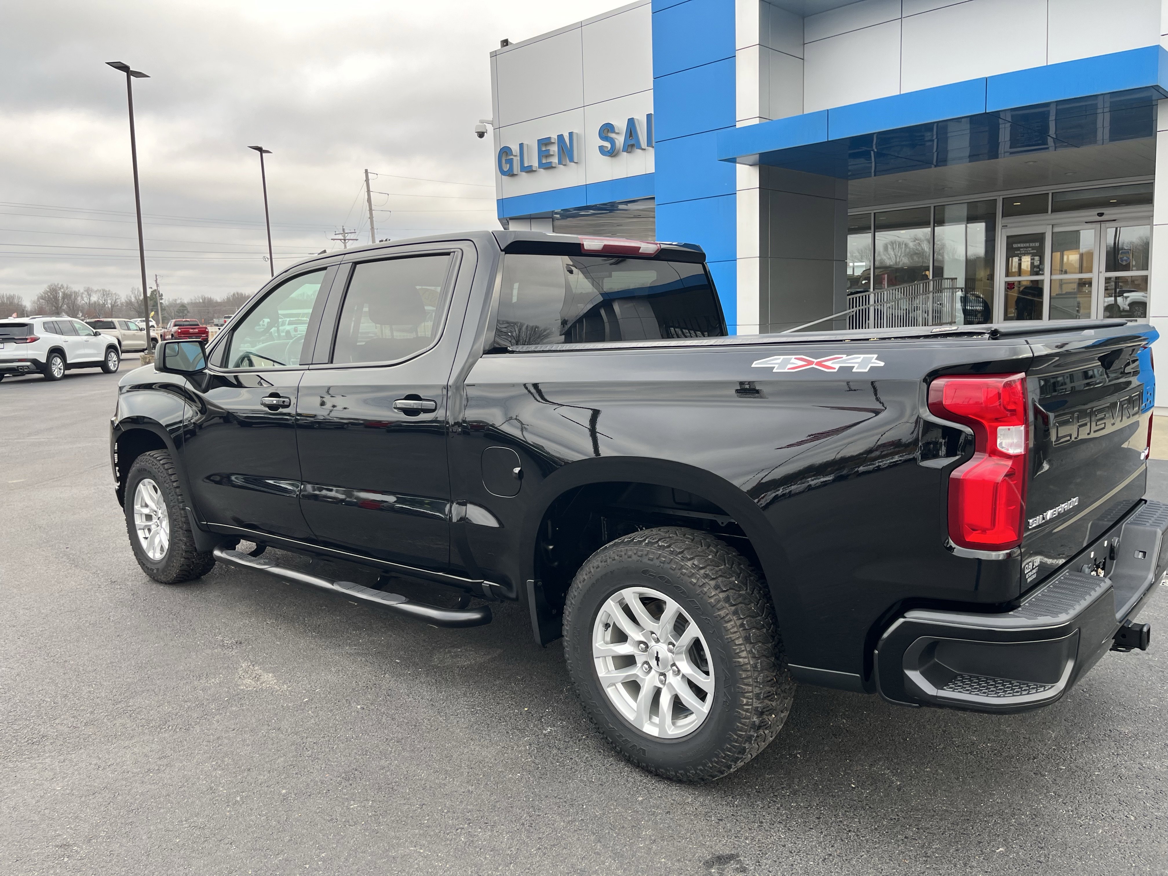 Used 2021 Chevrolet Silverado 1500 RST image 4
