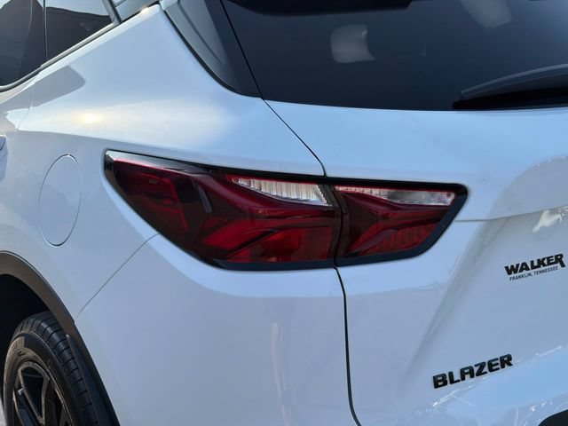 Used 2021 Chevrolet Blazer LT FWD image 11
