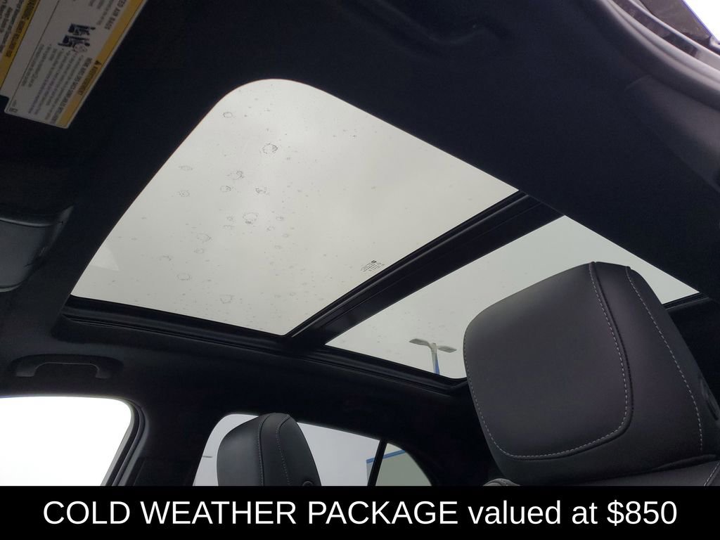 Certified 2022 Cadillac XT4 Premium Luxury w/ Enhanced Visibility Package image 7