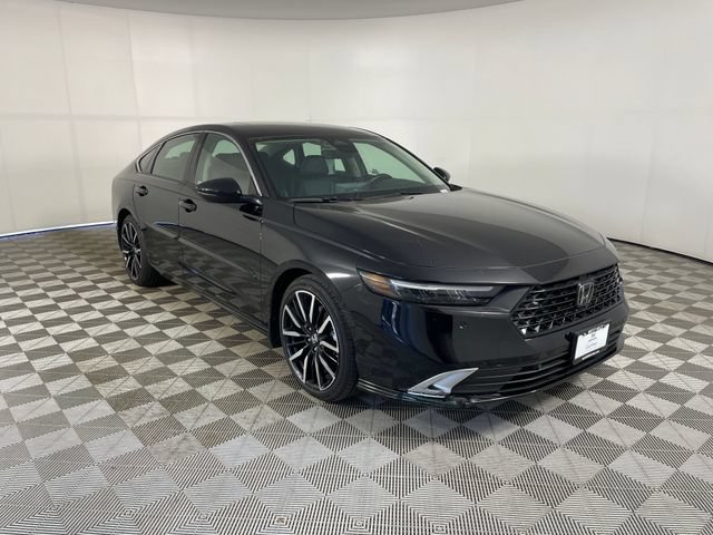 Used 2023 Honda Accord Touring image 17