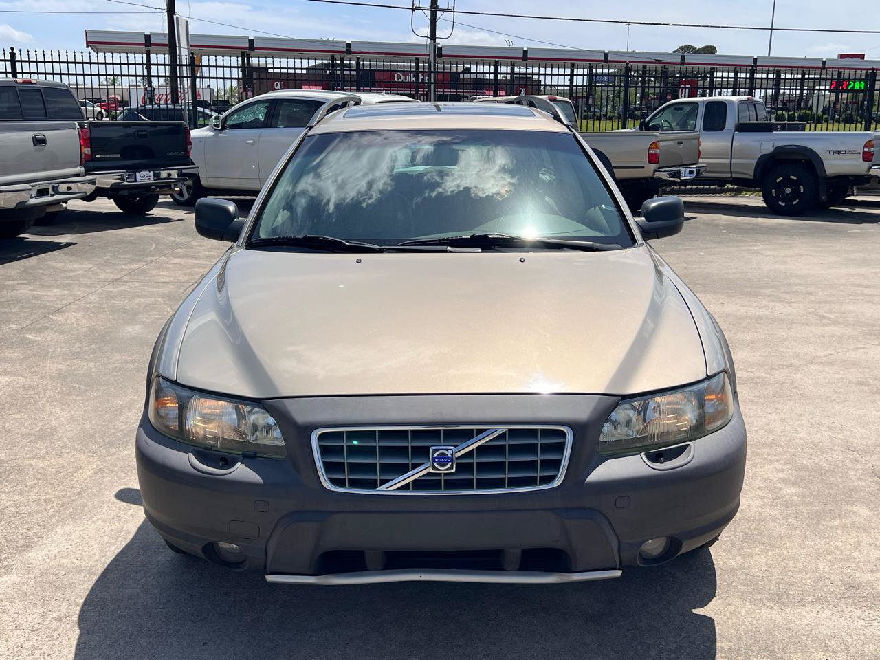 Used 2002 Volvo V70 Cross Country AWD/4WD image 16