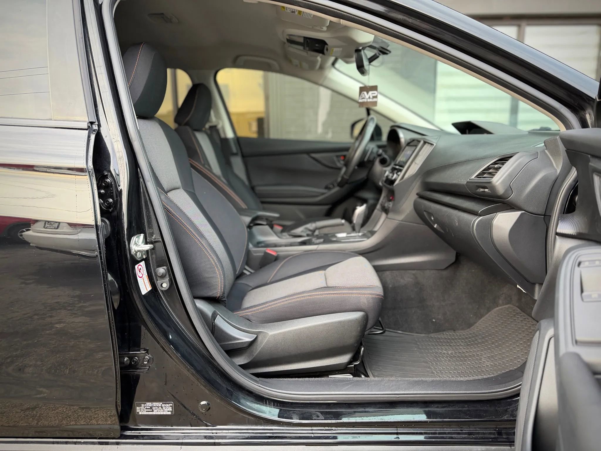 Used 2018 Subaru Crosstrek 2.0i Premium w/ Eyesight System image 21