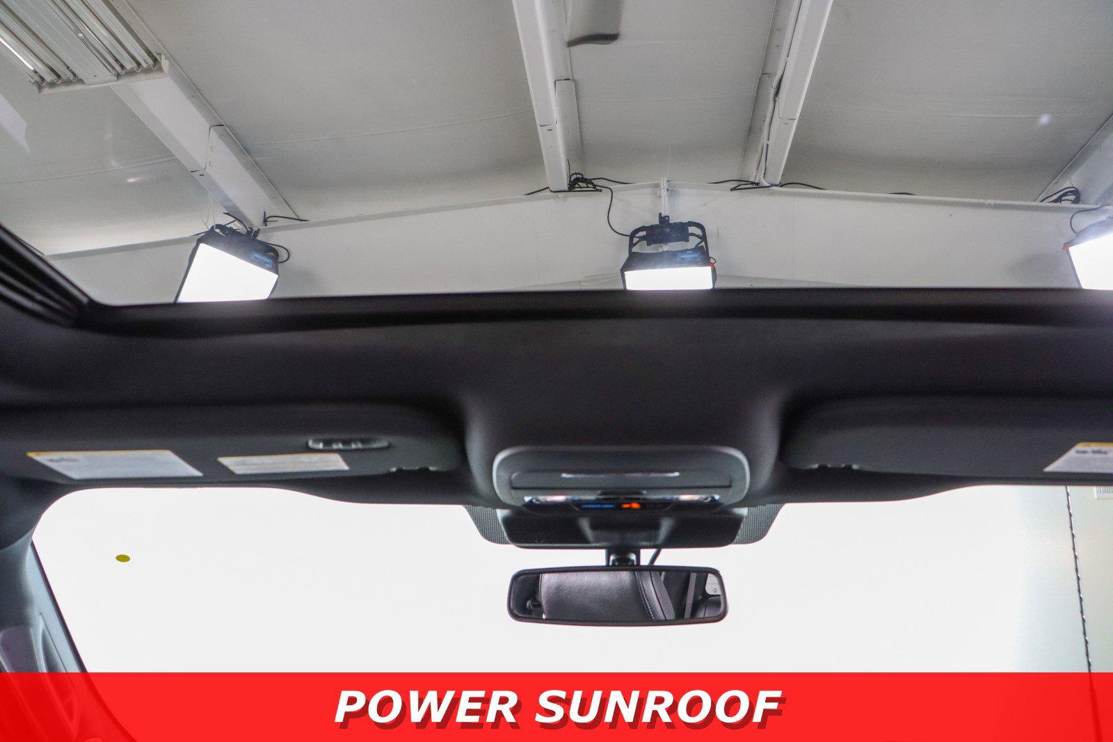 Used 2021 Ford F150 Lariat w/ Equipment Group 502A High image 23