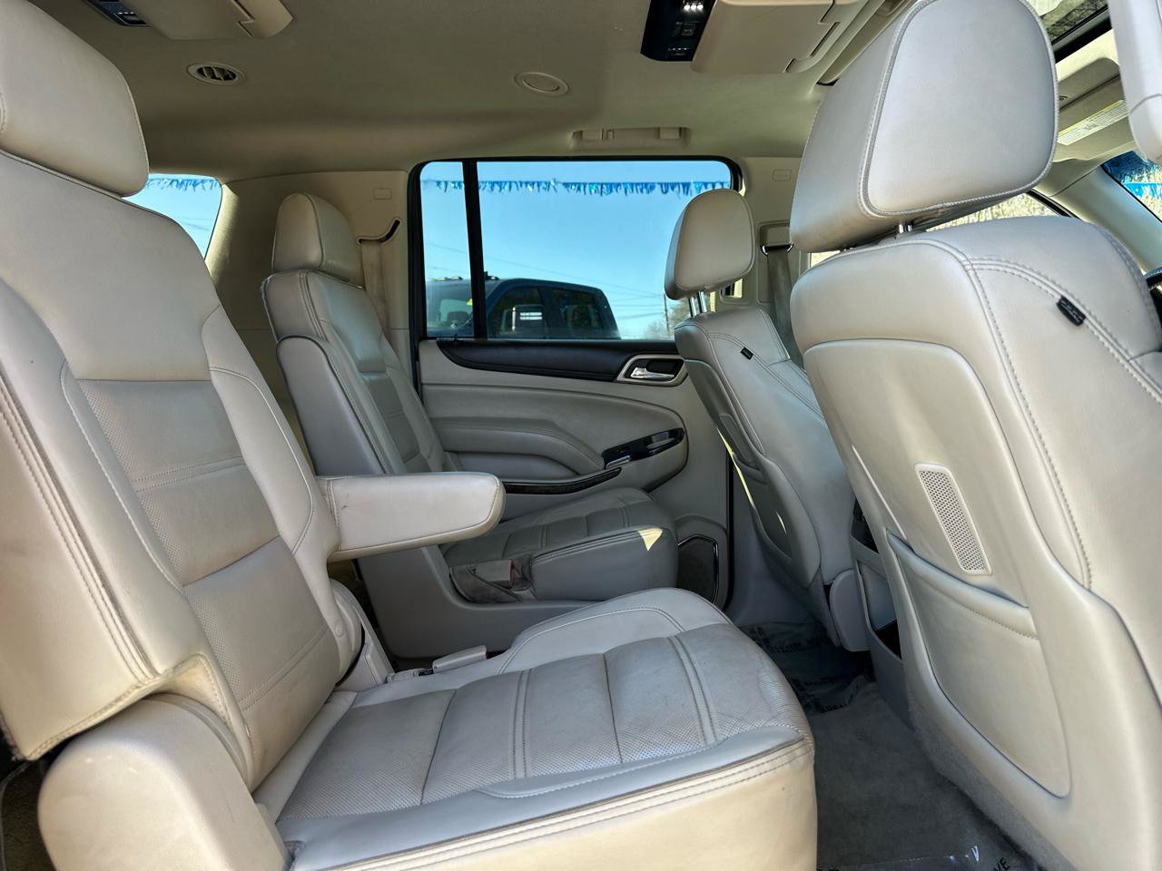 Used 2015 GMC Yukon XL Denali w/ Touring Package AWD/4WD image 17