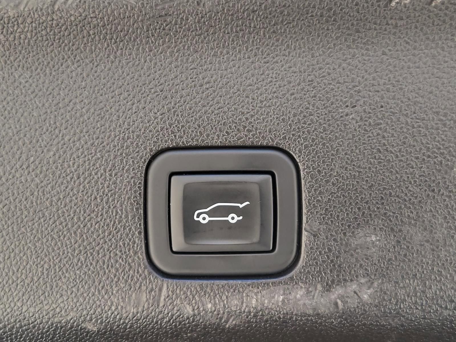 Used 2021 Cadillac Escalade ESV Premium Luxury image 12