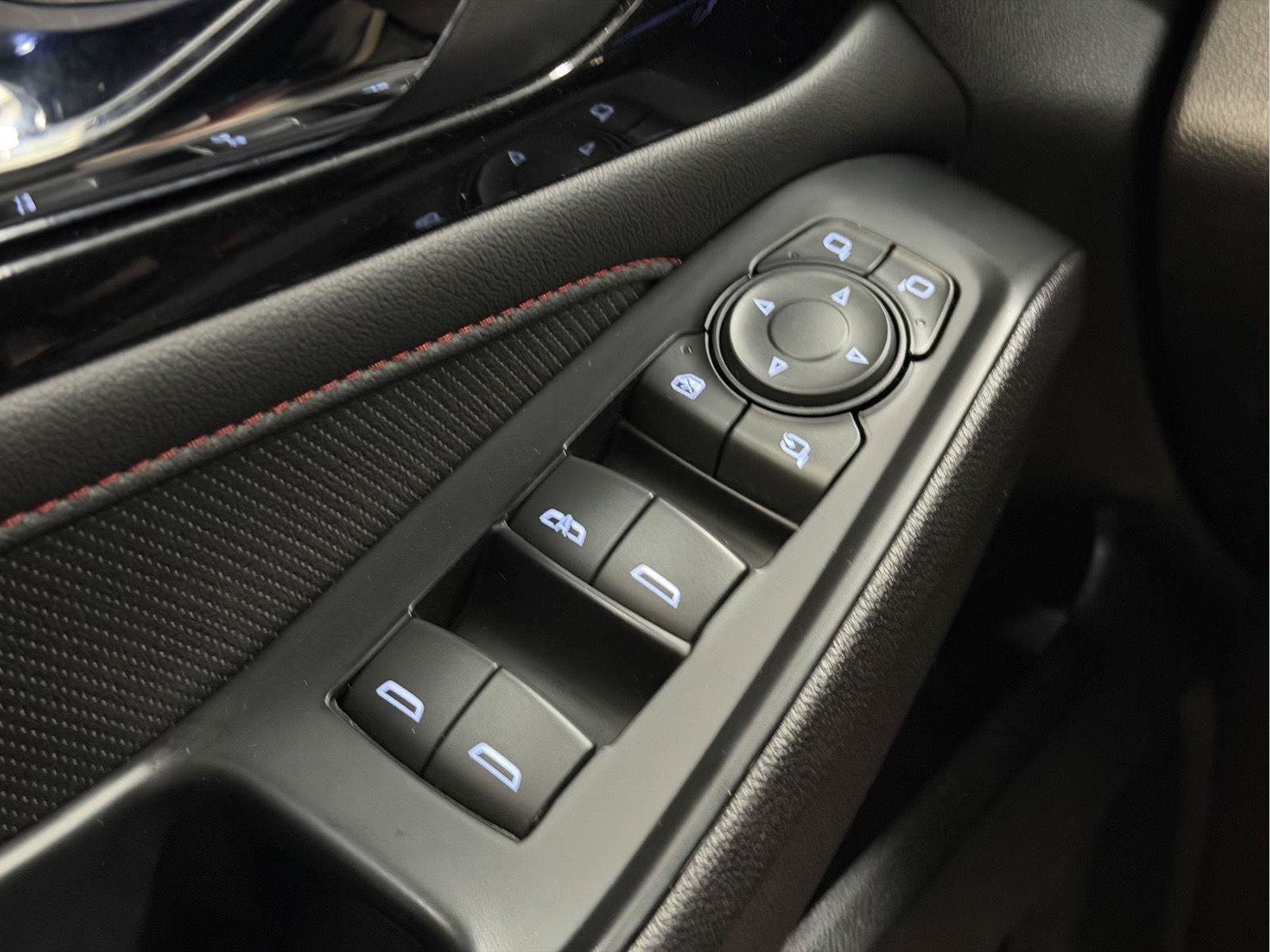 Used 2023 Chevrolet Traverse RS w/ LPO, Floor Liner Package AWD/4WD image 44