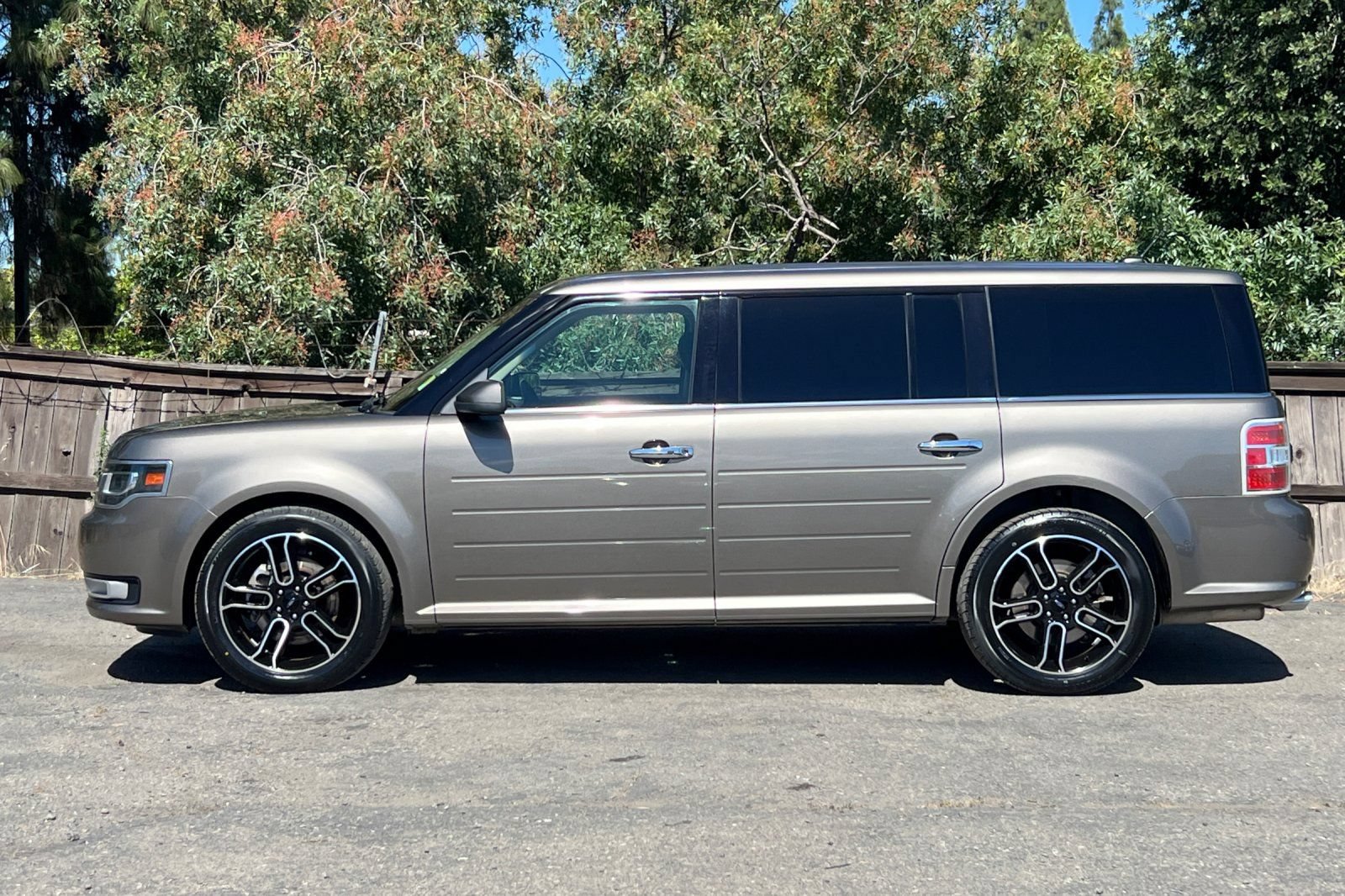 Used 2014 Ford Flex Limited FWD image 7