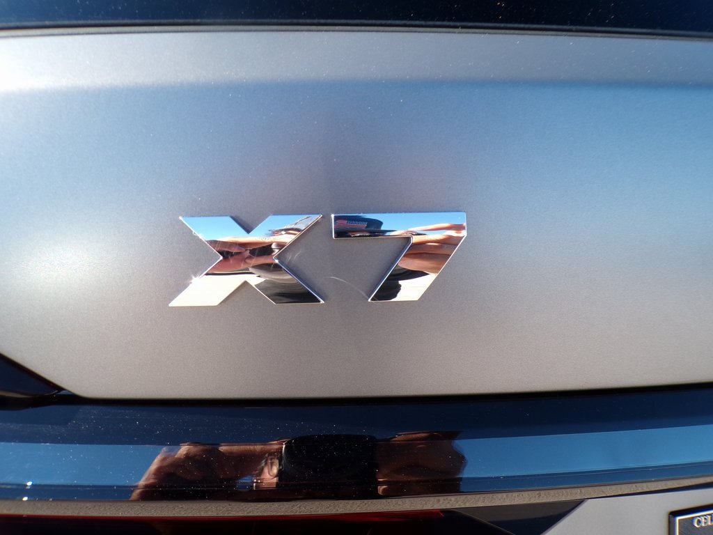 Used 2026 BMW X7 M60i image 28