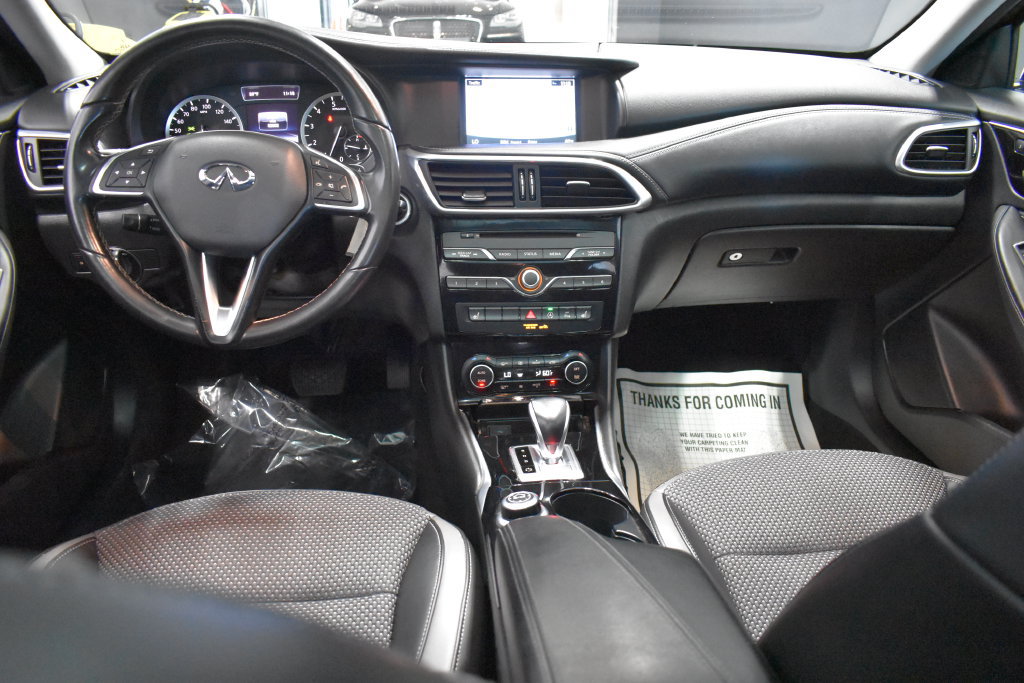 Used 2019 INFINITI QX30 AWD w/ Navigation Package image 13