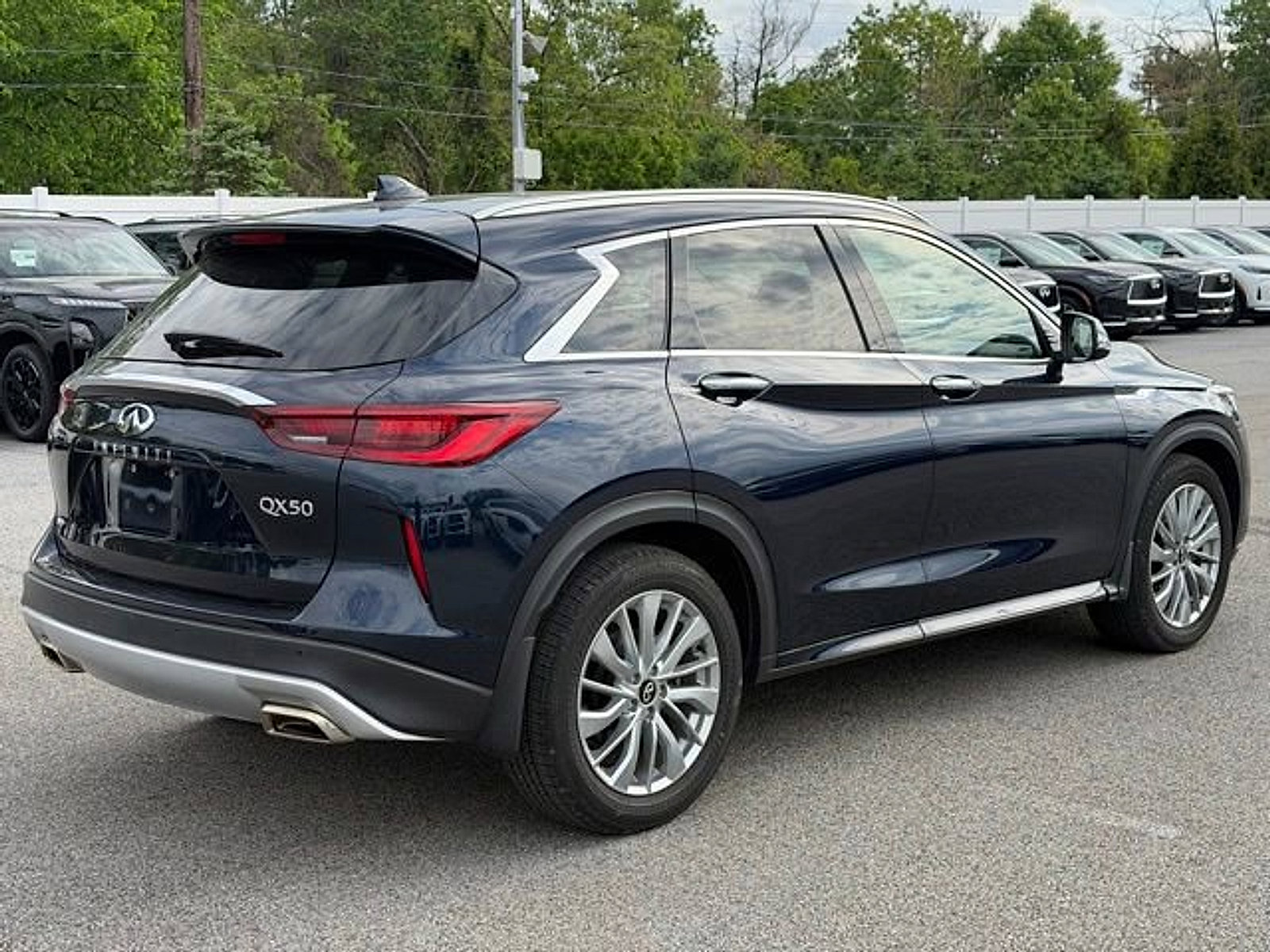 Certified 2023 INFINITI QX50 Luxe AWD/4WD image 8