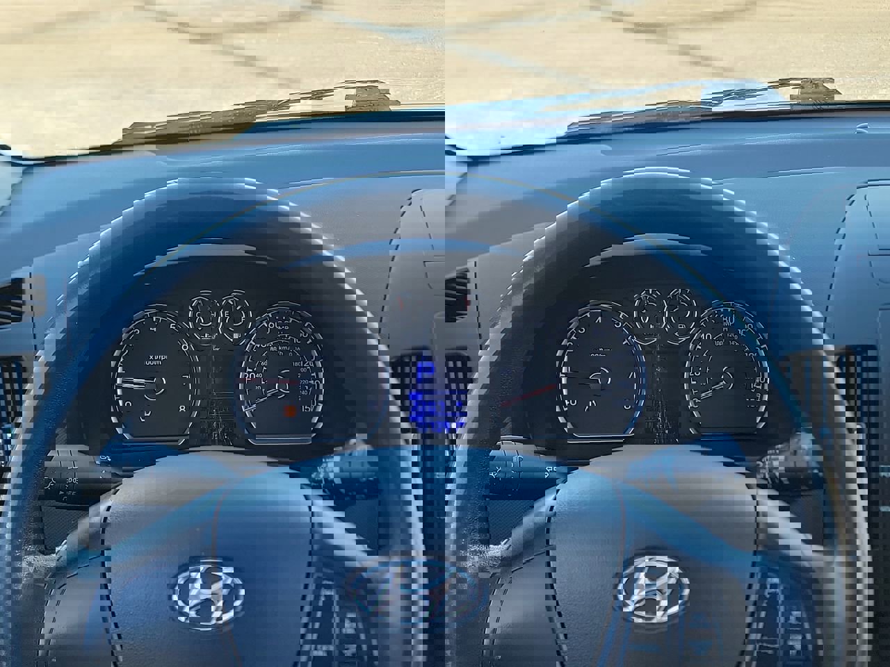 Used 2010 Hyundai Elantra GLS image 15