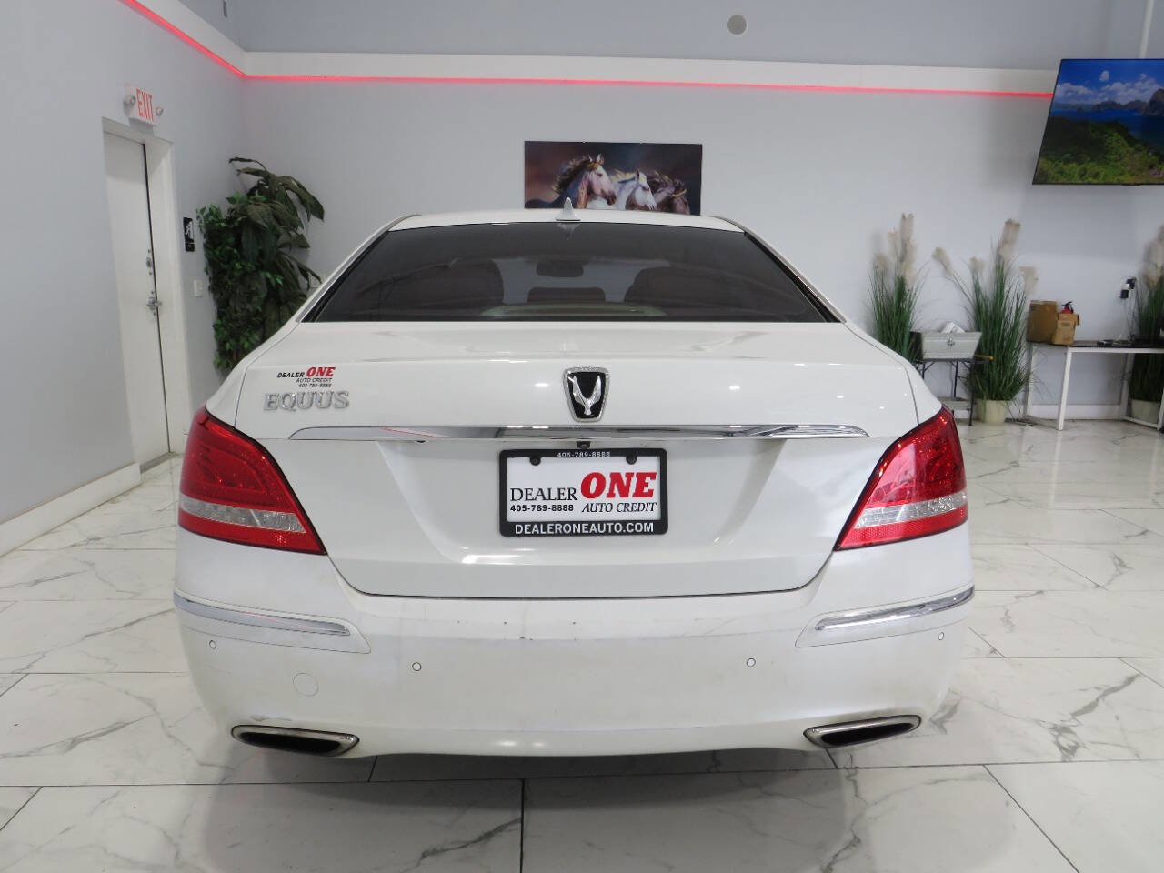 Used 2012 Hyundai Equus Signature image 4
