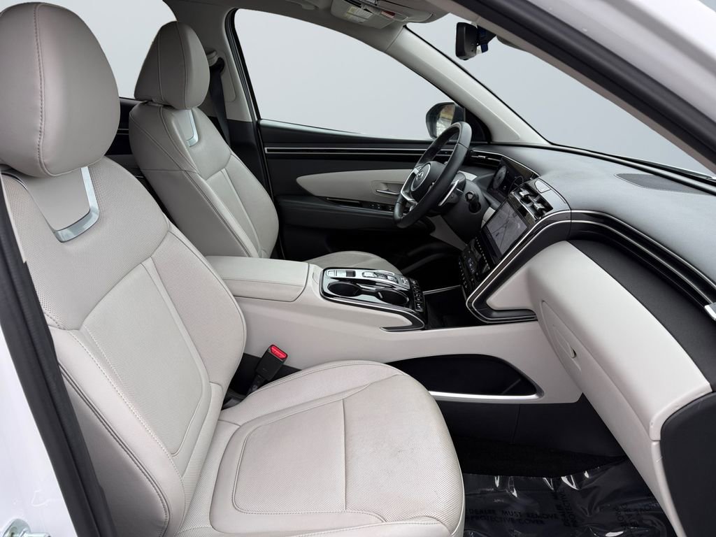 Used 2022 Hyundai Tucson Limited w/ Cargo Package image 15