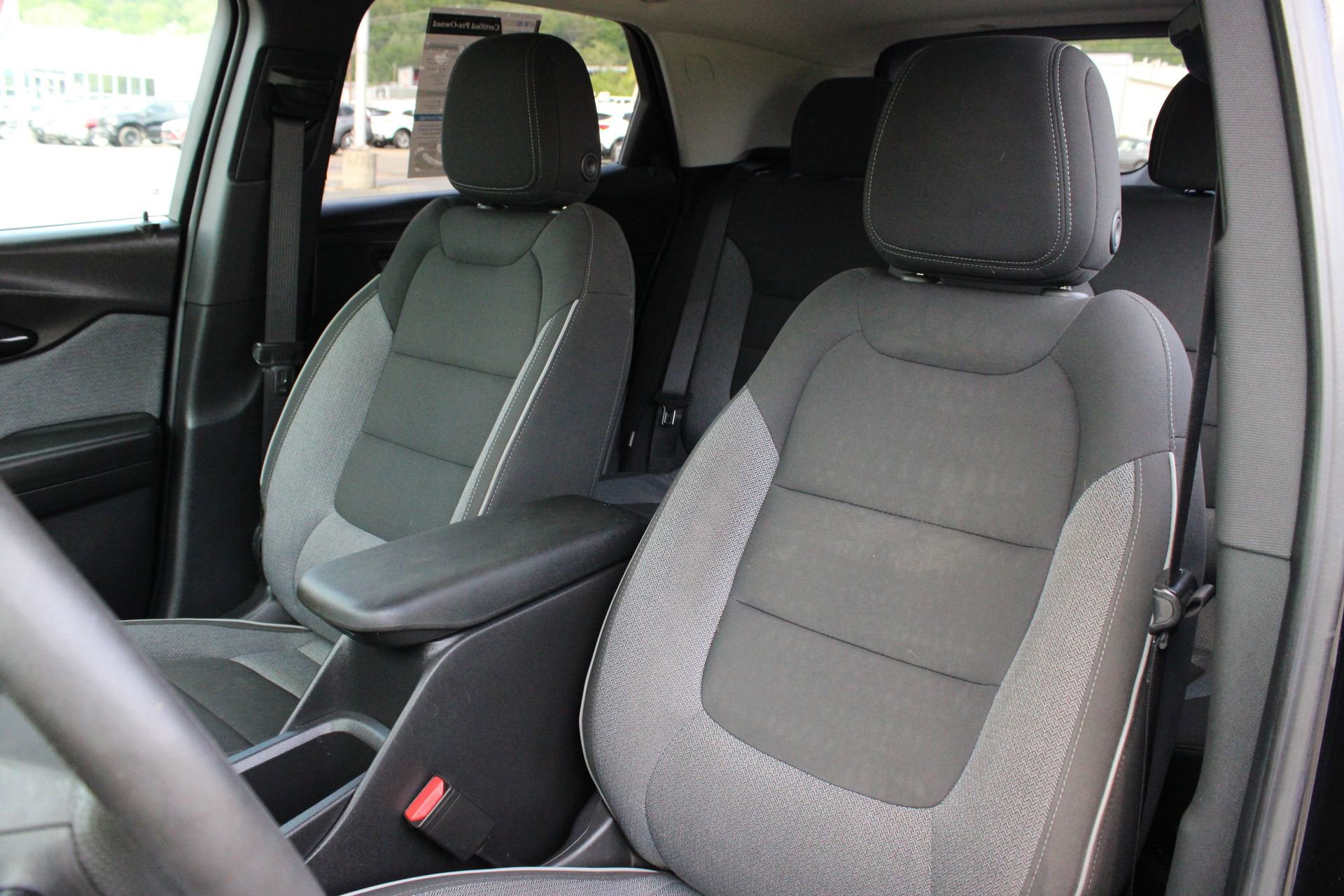 Used 2022 Chevrolet TrailBlazer LT FWD image 14