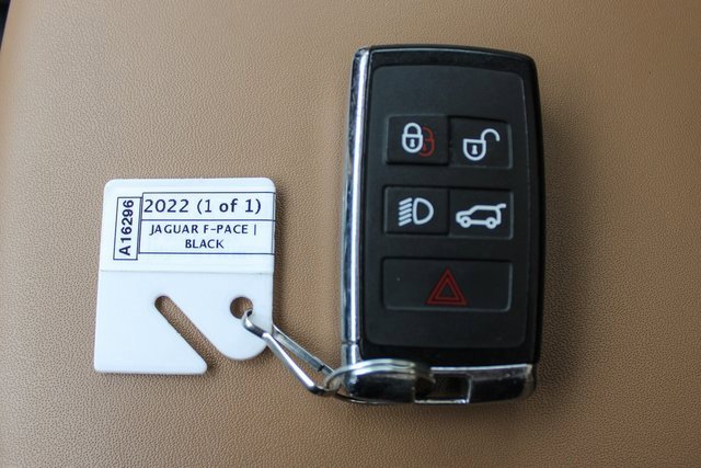 Used 2022 Jaguar F-PACE S image 32