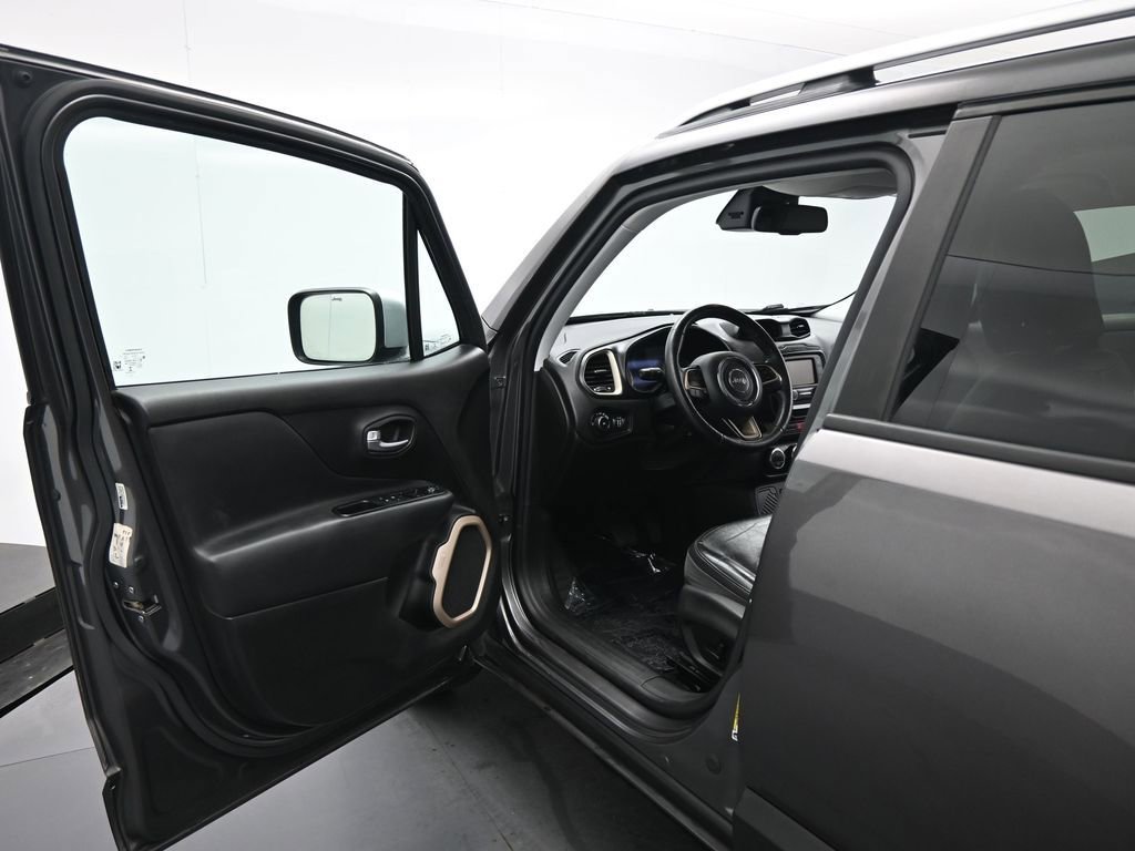 Used 2017 Jeep Renegade Limited FWD image 8