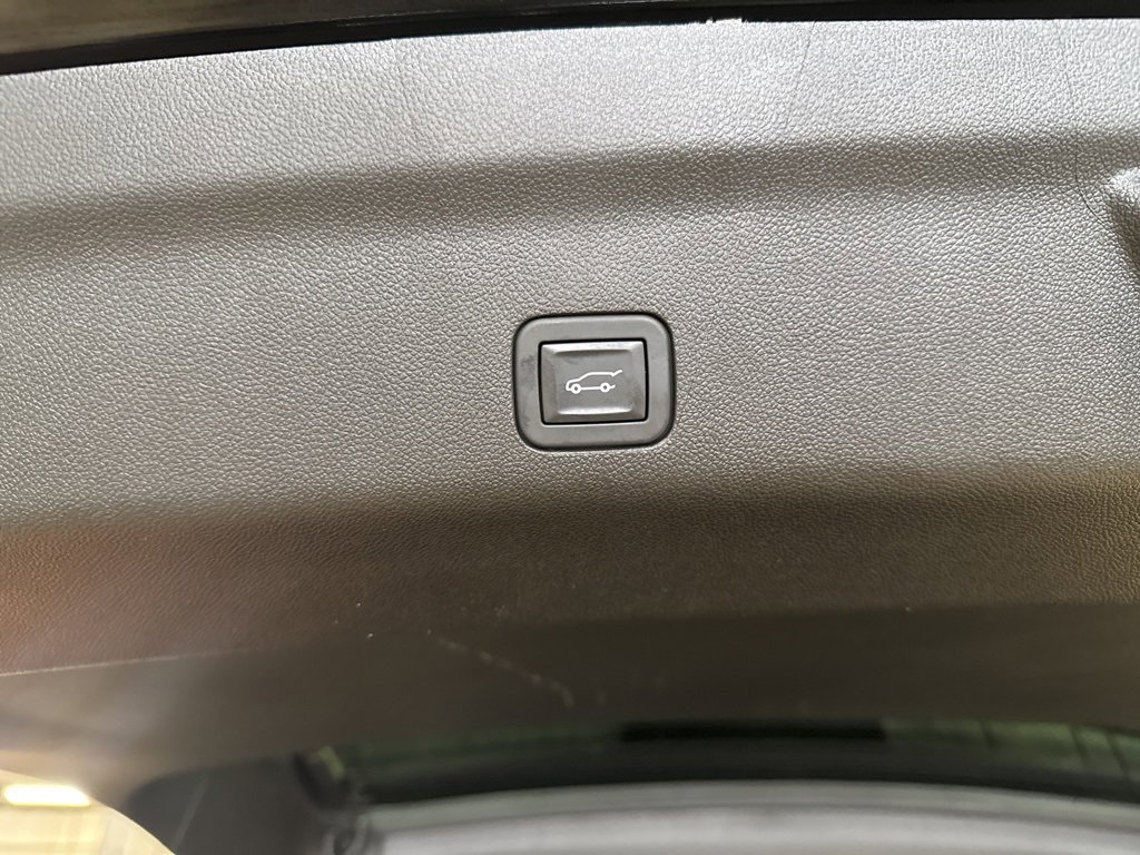 Used 2025 Chevrolet Tahoe Premier w/ Sun And Tow Package image 13