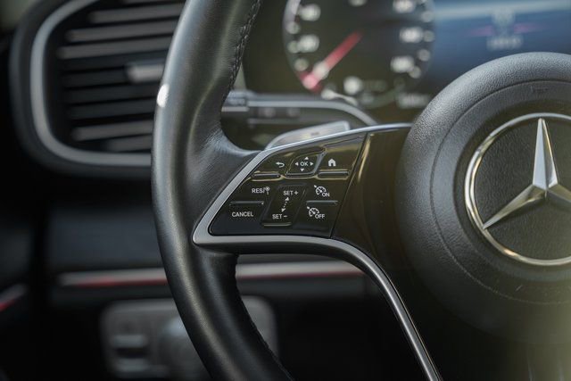 Certified 2024 Mercedes-Benz GLE 350 4MATIC w/ AMG Line Exterior image 29