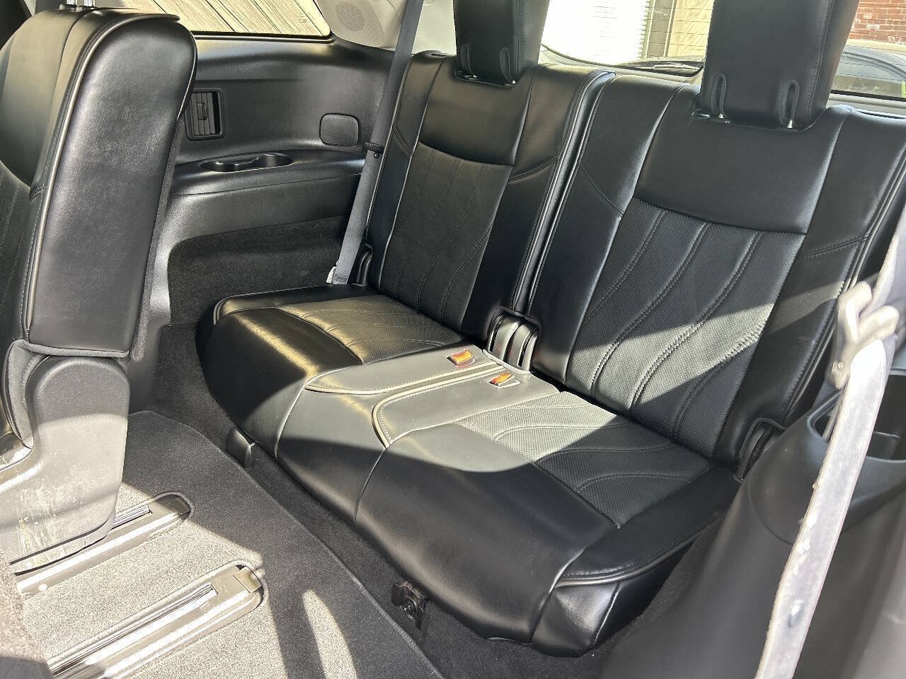 Used 2013 INFINITI JX35 AWD w/ Premium Pkg image 17