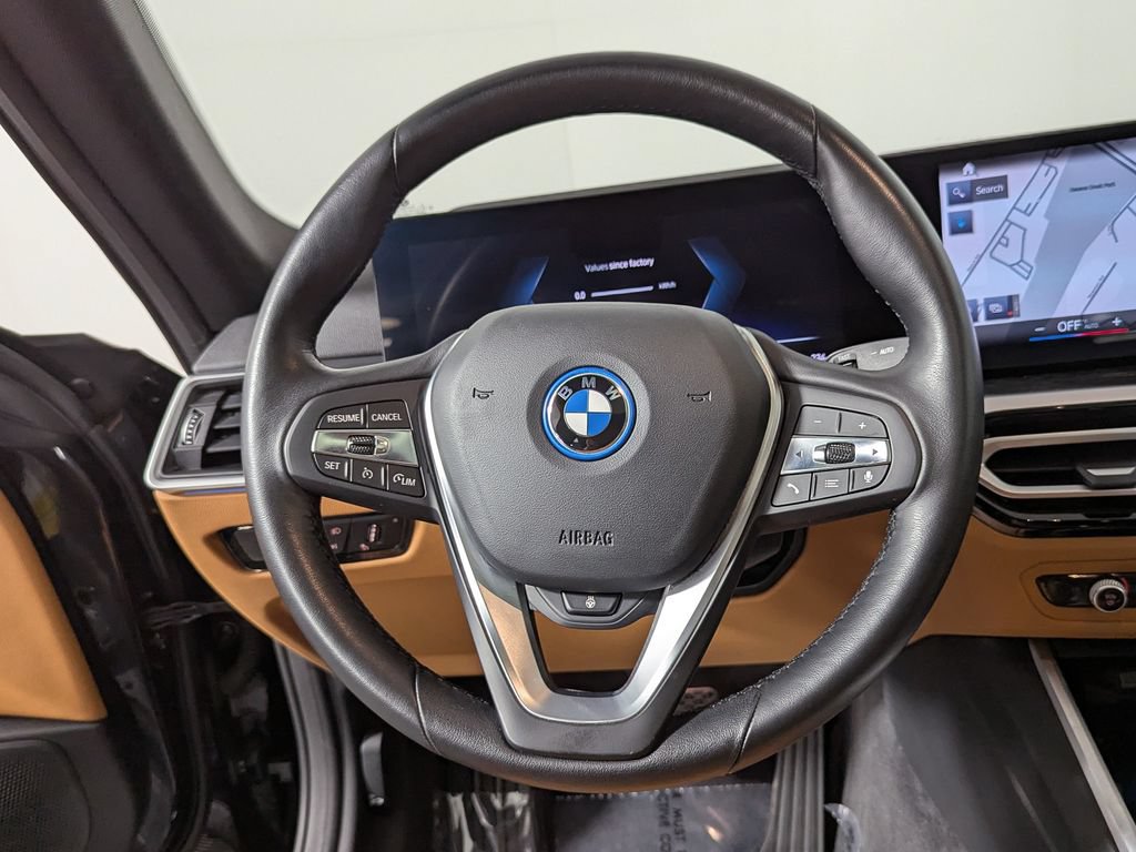 Used 2023 BMW i4 eDrive40 w/ Premium Package RWD image 33