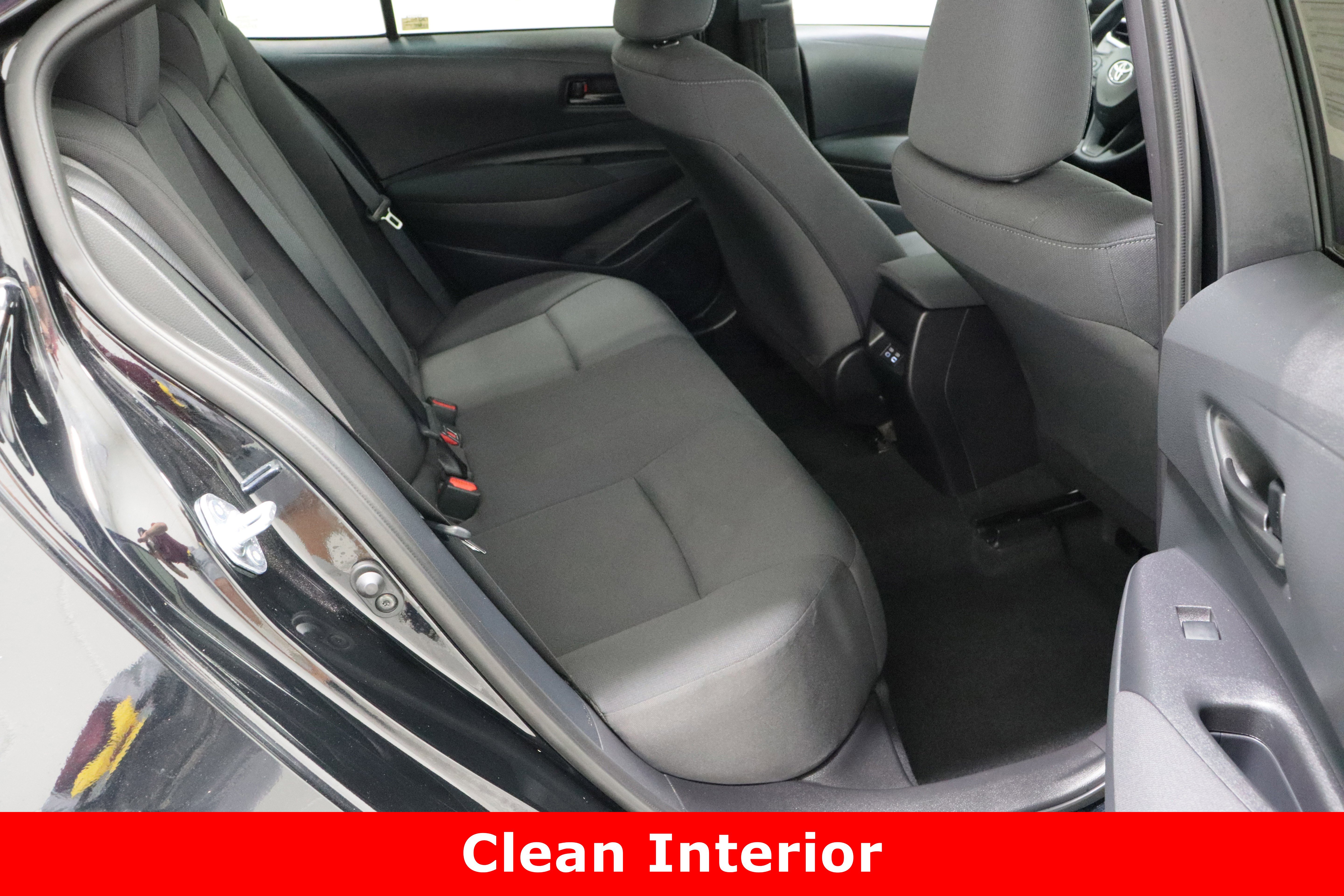 Used 2025 Toyota Corolla LE image 30