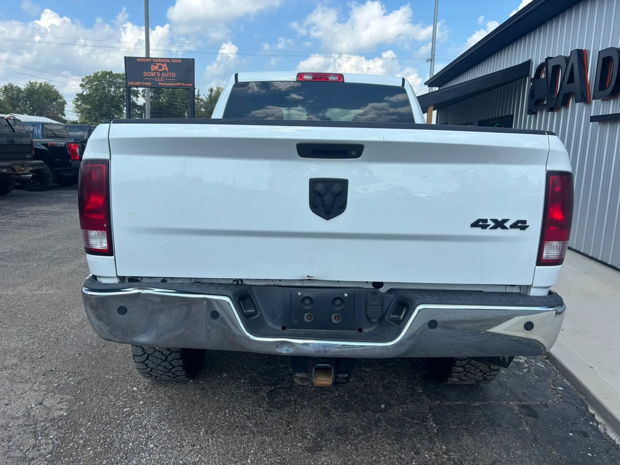 Used 2017 RAM 2500 Tradesman w/ Chrome Appearance Group AWD/4WD image 4